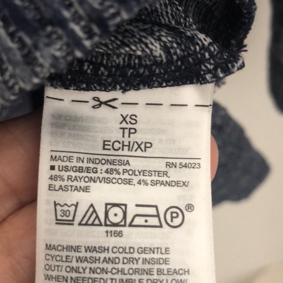 GAP Blue Marled Cowl Neck Knit Sweater Sz XS New!‎ - Picture 8 of 8